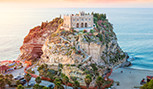 Santa Maria dell'Isola à Tropea sur Calabria